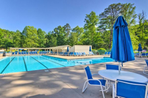 Studio Mtn Condo with Balcony and Hot Tub Access